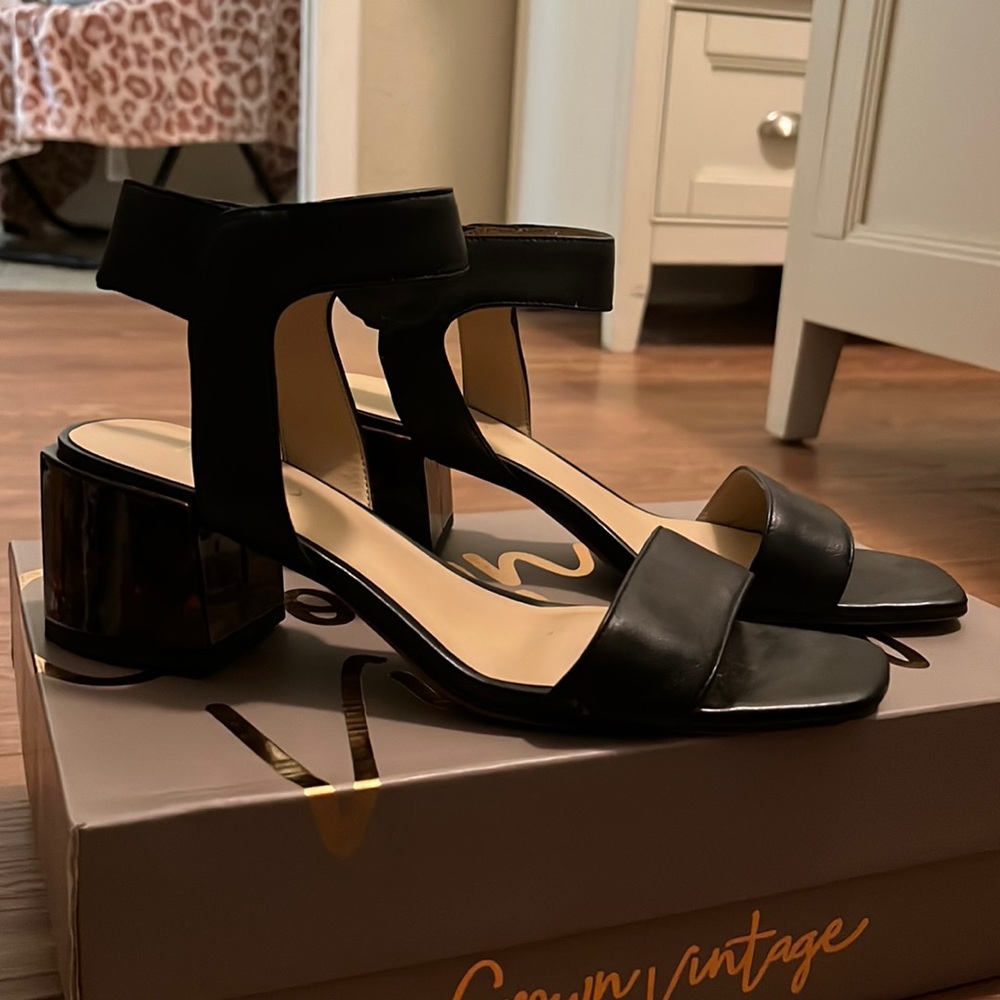 Black fransco sarto heels